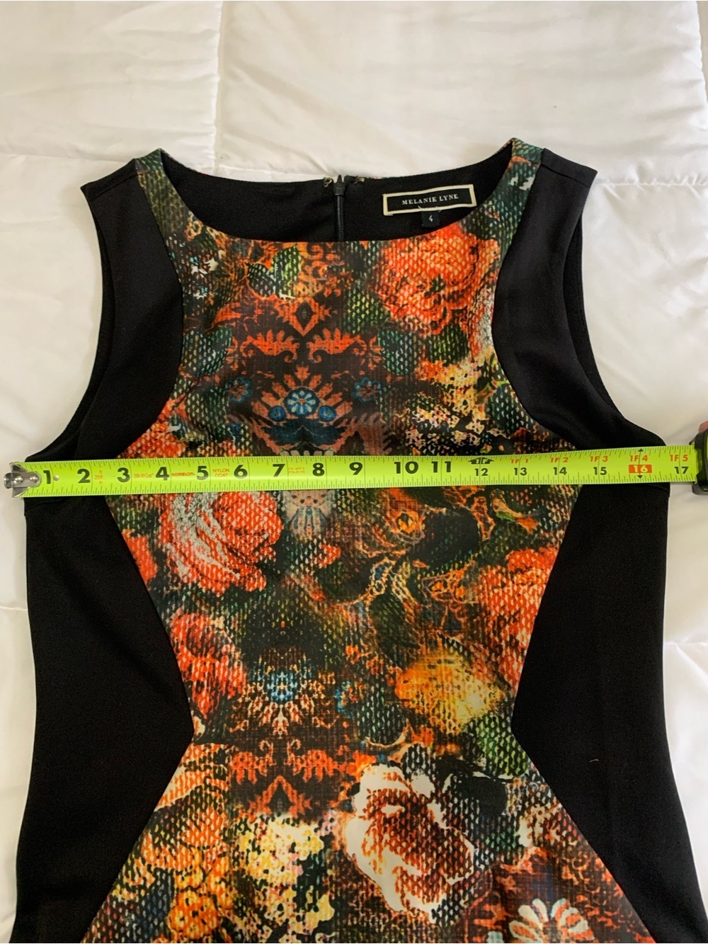 Like New MELANIE LYNE Dress Size 4 - Picture 3 of 7